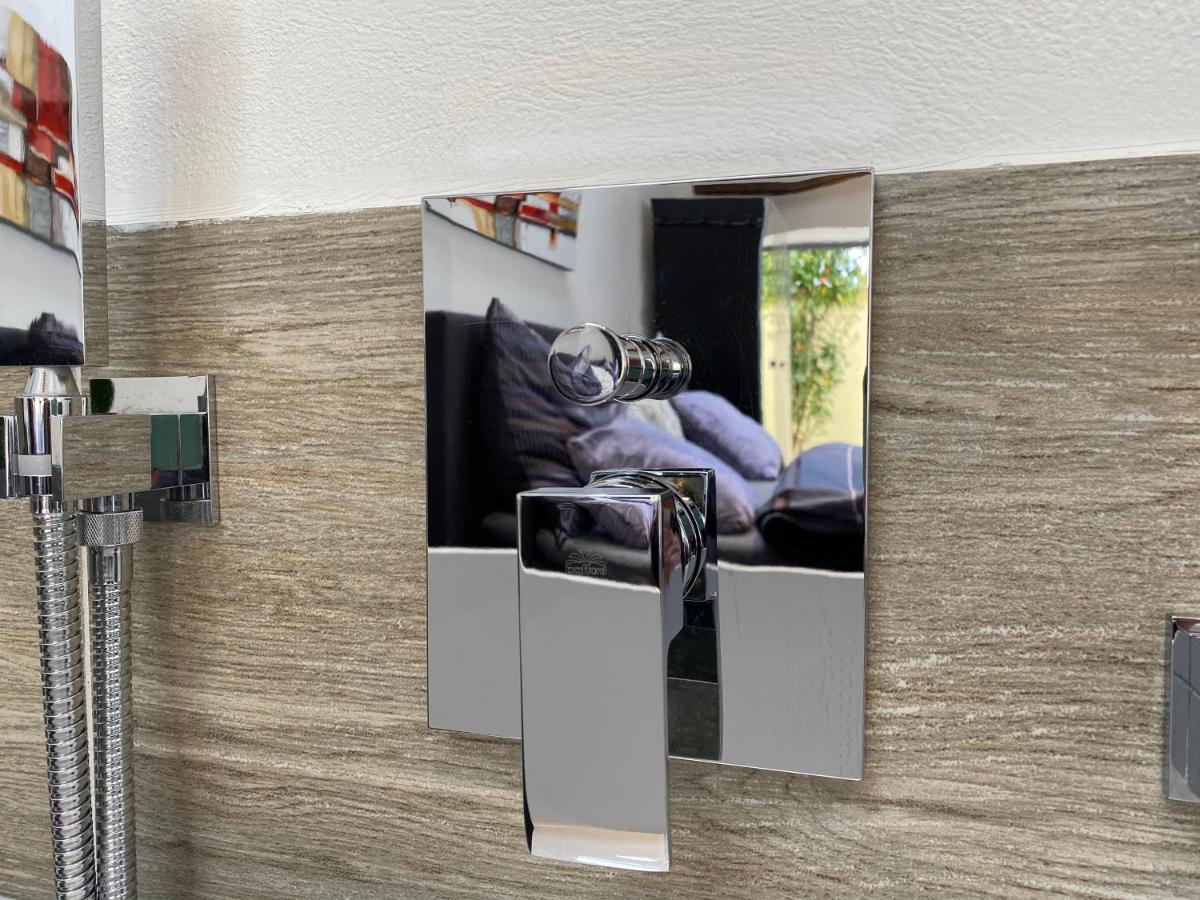 Auszeit Vienna Wellness Apartment Bagian luar foto